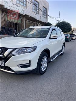 نیسان ئێکس ترەیل